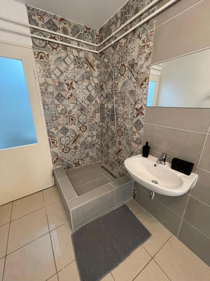 Lyrius Vendeghaz - Debrecen Apartment Bagian luar foto